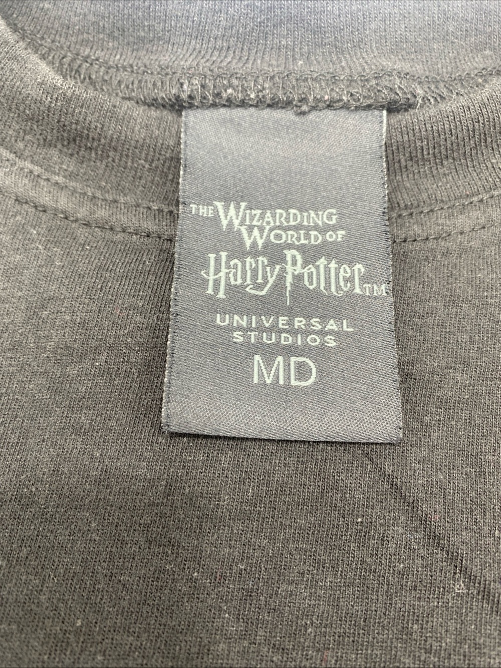 Harry Potter Spirit Jersey Universal Studios Gryffindor Pullover Medium Red Blac - Picture 4 of 7